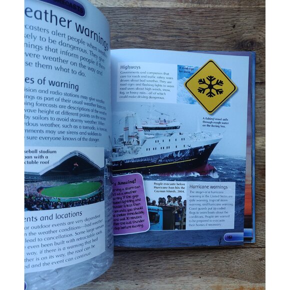 Children's Encyclopedia. 3 Books. - Picture 9 of 13